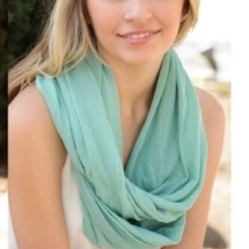 💥spring sale 25% off!💥 spring infinity scarf!